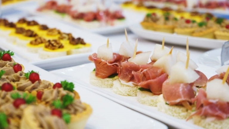 tapas con jamón ibérico, tapas con jamón originales, tapas de jamón, concurso tapas jamón, tapas de jamón ibérico de bellota y tomate